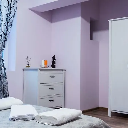 Apartment Central *
